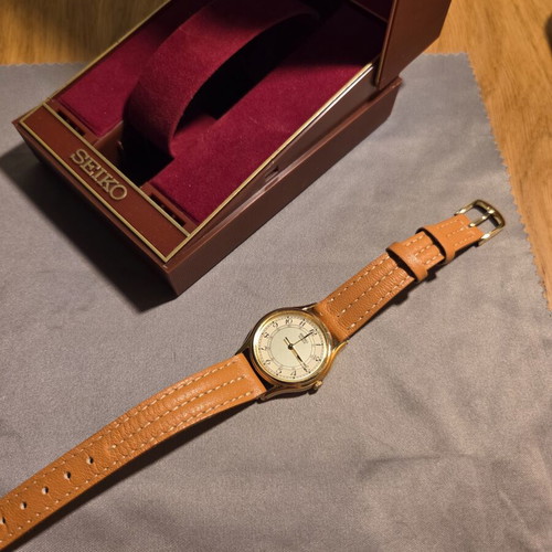 Seiko Vintage Γυναικείο Ρολόι Quartz 4N01-0010 Σαν Καινούργιο Χρυσαφί