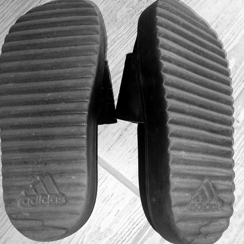 Adidas Adilette women's slippers size 37 like new black