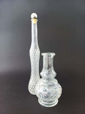 Set of 2 vintage glass carafes like new