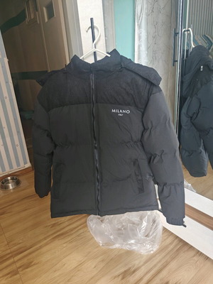 Men's puffer jacket new with hood, black, size M