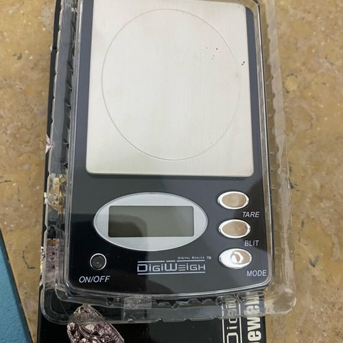 Precision scale like new