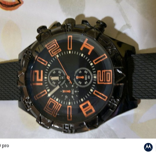 Analog wristwatch large dial new