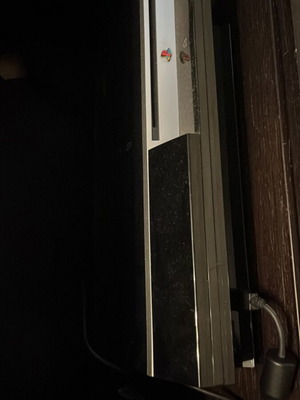 PlayStation 3 κονσόλα μεταχειρισμένη με 2 παιχνίδια και καλώδια, χωρίς μνήμη και χειριστήρια