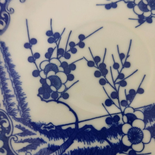 Handmade Chinese porcelain plates like new, set of 2