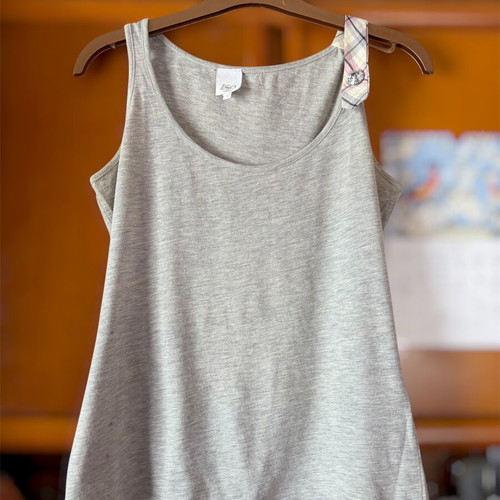 Iso sleeveless cotton top used, gray with plaid detail and rhinestones