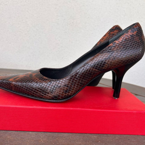 Leather snake print LOAFERS pumps size 40 like new, brown