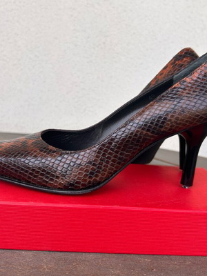 Leather snake print LOAFERS pumps size 40 like new, brown