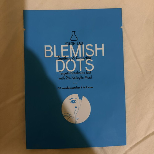 Youth Lab Blemish Dots 32 patches new