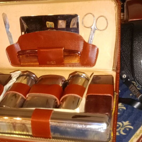 Vintage men's shaving set unused, leather, from Saudi Arabia