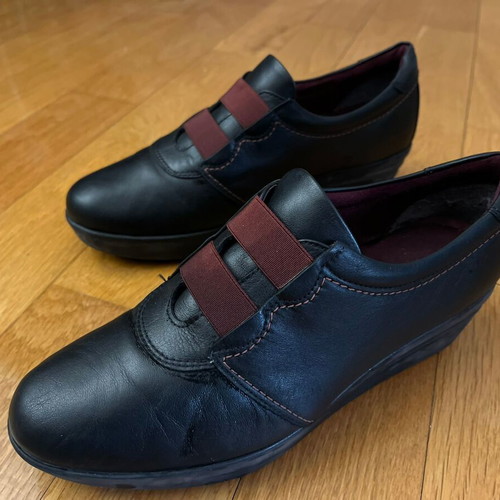 Leather anatomical women's shoes used, size 40, black