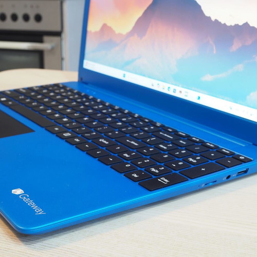 Gateway Ultra Slim GWNC31514-BL 15.6" IPS FHD like new, i3-1115G4, 4GB, 128GB SSD, Windows 11