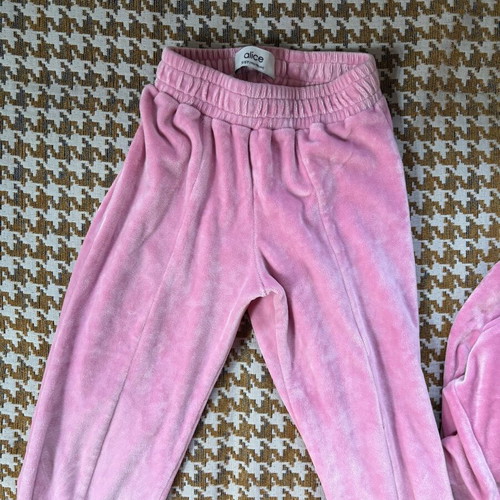 Alice tracksuit set for 6/7 years old like new