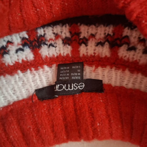 Pullover red size L like new, warm