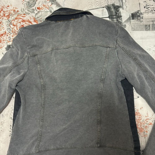 Italian jacket used, stylish design with denim and gray fabric
