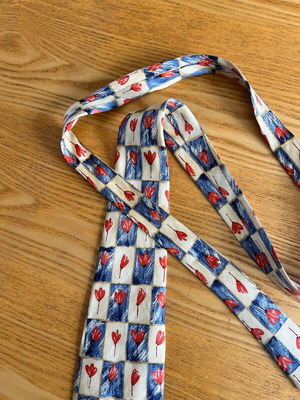 N&B Ties Vintage silk men's tie with tulips