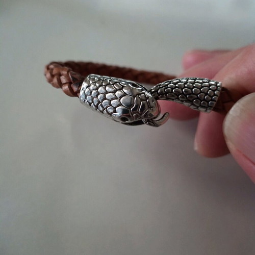 Leather bracelet with snake clasp new, brown