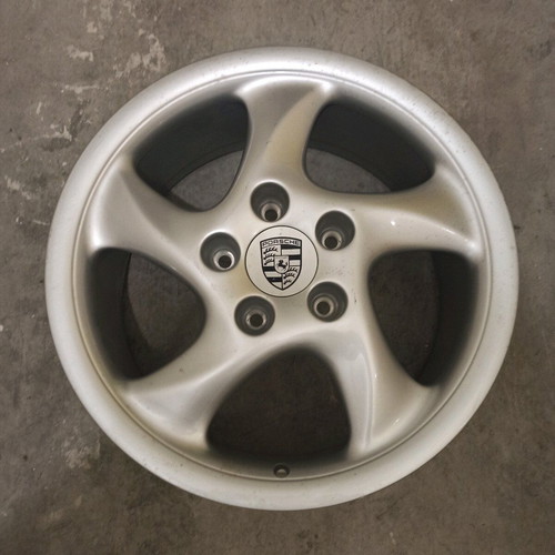 Porsche 911 (993/996) 18" rim new original item
