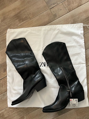 Zara cowboy boots new, size 39, black