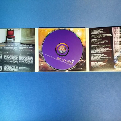 Den of Thieves CD like new, electronic music