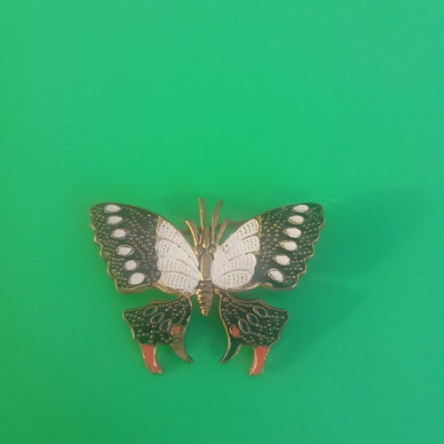 Vintage pin used 4.5cm 3.5cm