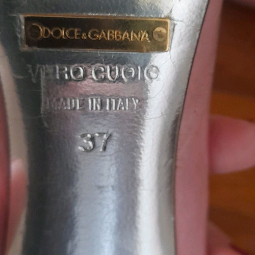 Γόβες Dolce & Gabbana σαν καινούργιο, ροζ με χρυσή λεπτομέρεια