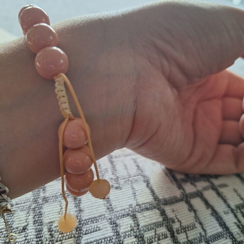 Glass bracelet with eye adjustable