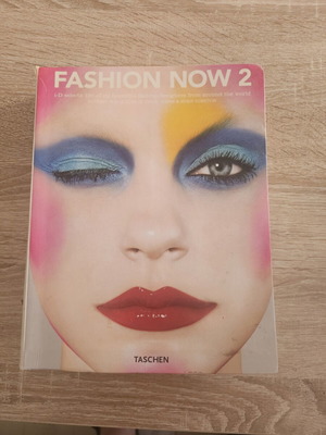 Βιβλίο Fashion Now 2 από TASCHEN μεταχειρισμένο, ελληνικά