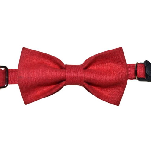 Cat collar red new with removable safety bow tie