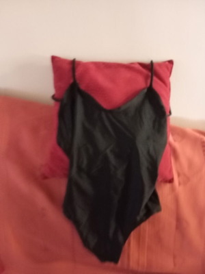 Gym bodysuit size 46 black sleeveless with straps like new