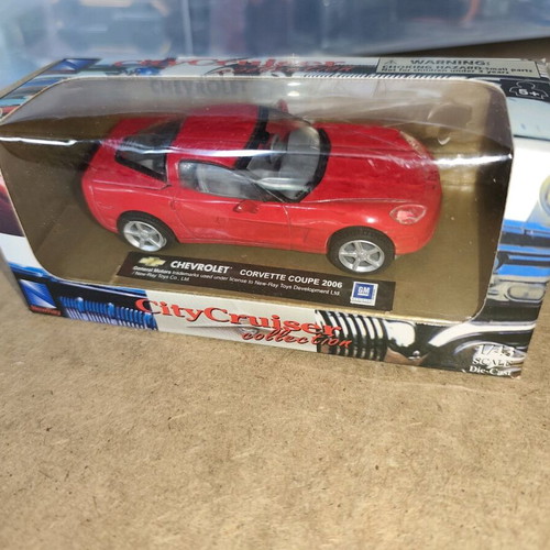 New Ray Chevrolet Corvette Coupe 2006 1:43 Scale Miniature New