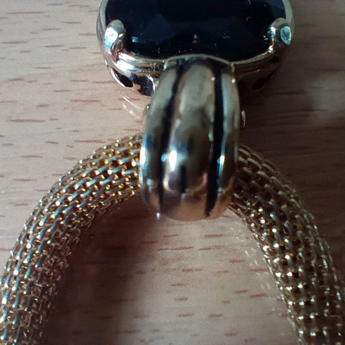 Faux pendant with black heart and magnetic clasp, new