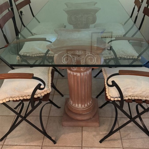 Dining set with six chairs like new, glass top and black frame