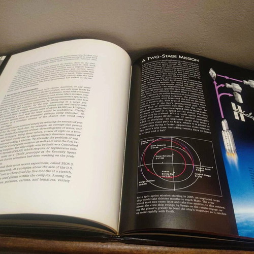 Spacefarers book like new, Time Life 1990