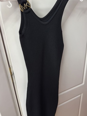 Michael Kors women's dress like new, black, short cut, size S
