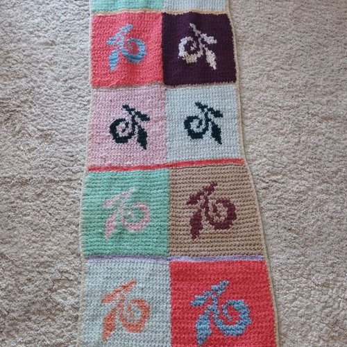 Handmade knitted runner like new with vibrant colors