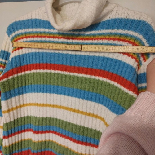 Simple colorful turtleneck sweater, size M