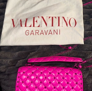 Valentino Garavani Rockstud Spike Pink Shoulder Bag – Authentic with Dust Bag