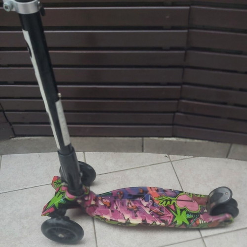 Skates used, set of 2 blue kids' with light-up wheels