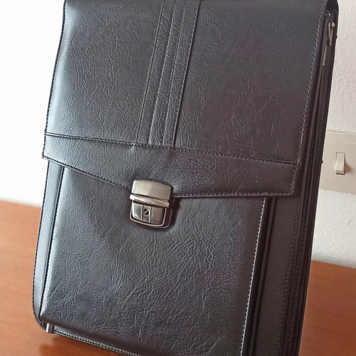 Men's leather briefcase vintage style black like new