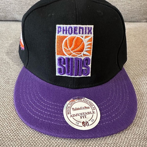 Phoenix Suns Mitchell & Ness Cap new