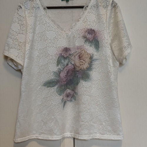 Leonard's women's floral blouse 2XL like new, beige