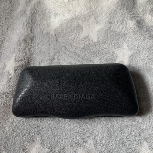 Balenciaga sunglasses like new