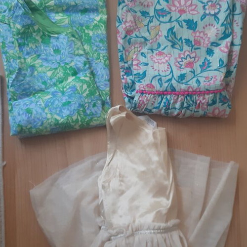 Dpam dresses like new, pack of 3 for ages 6-7, beige and green