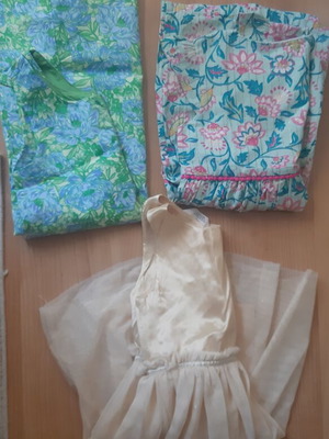 Dpam dresses like new, pack of 3 for ages 6-7, beige and green