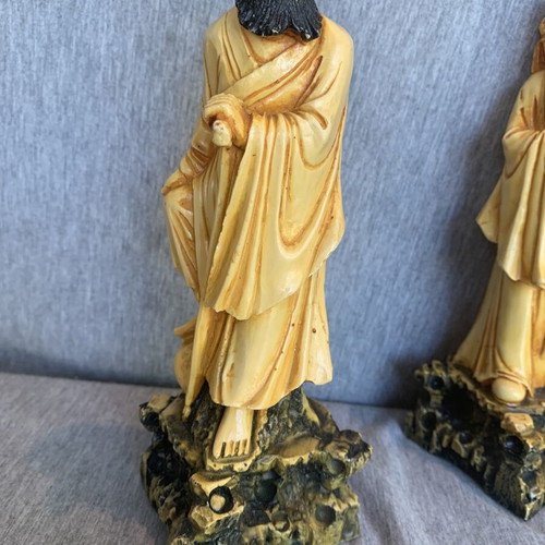 Asian figurine statues used, made of resin polyresin, set of three