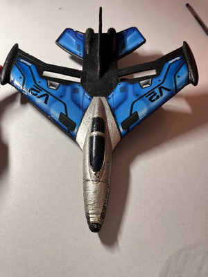 Τηλεκατευθυνόμενο αεροπλανάκι μεταχειρισμένο με μικρές φθορές