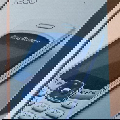 SONY ERICSSON T230
