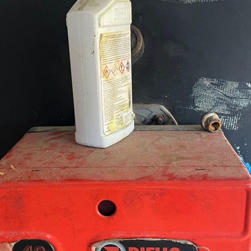 Riello 40 G5 oil burner used with boiler and accessories
