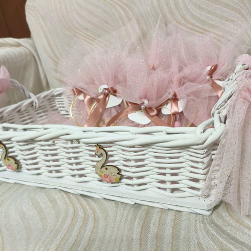 White wooden basket decorated with swan, like new