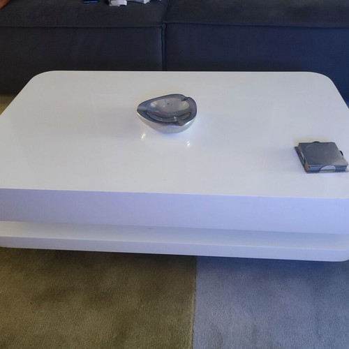 Coffee table and TV furniture used, white glossy lacquer